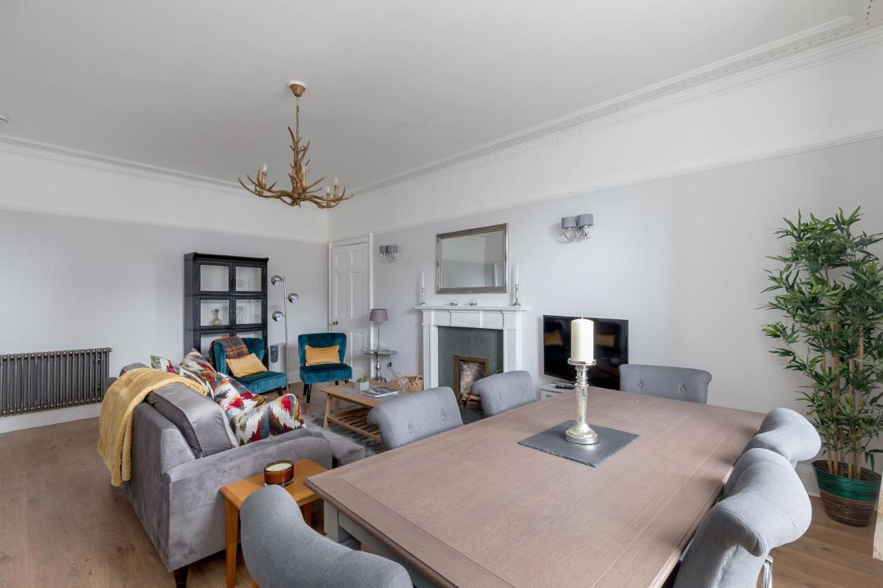 Appartamento Joivy Glamorous Flat Near City Centre Edimburgo Esterno foto